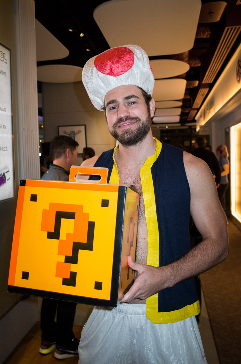 Illustration for article titled Here's What You Missed at io9 and Kotaku's Cosplay Ball